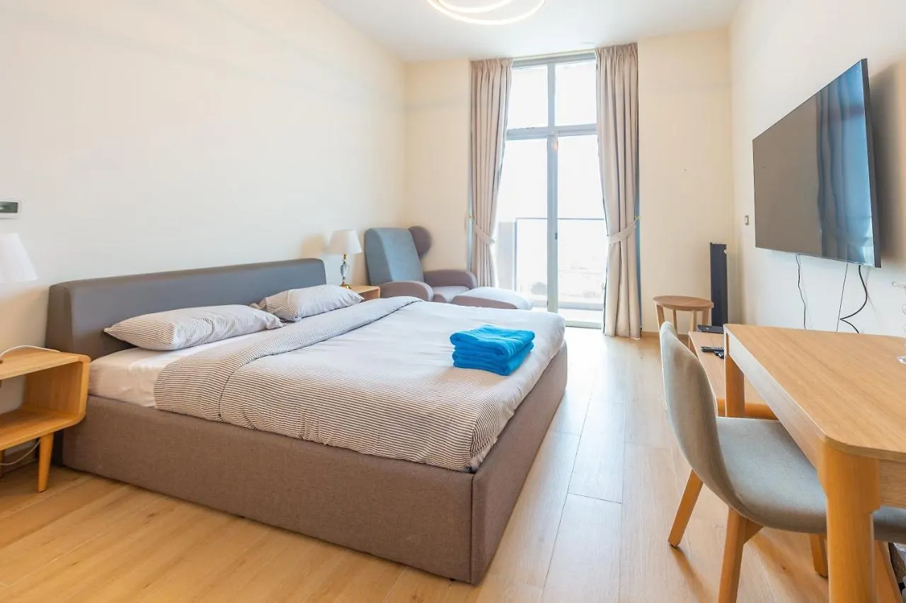 Apartment Luxury Escapes - Cozy Studio In Front Of Metro Stn - Access To Gym & Pool - Aura Azizi Dubai