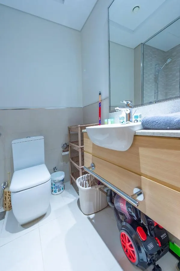 Luxury Escapes - Cozy Studio In Front Of Metro Stn - Access To Gym & Pool - Aura Azizi Dubai United Arab Emirates
